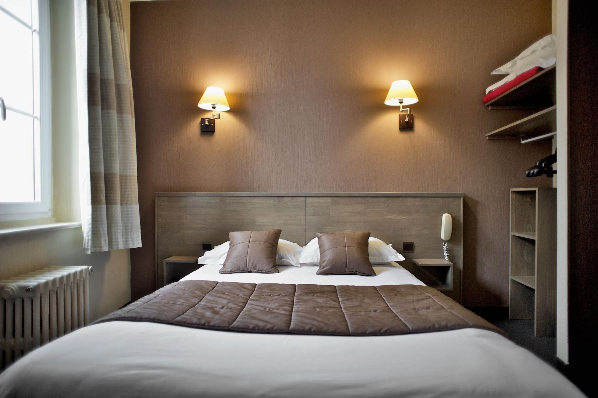 Brit Hotel Le Surcouf Сен-Мало Экстерьер фото