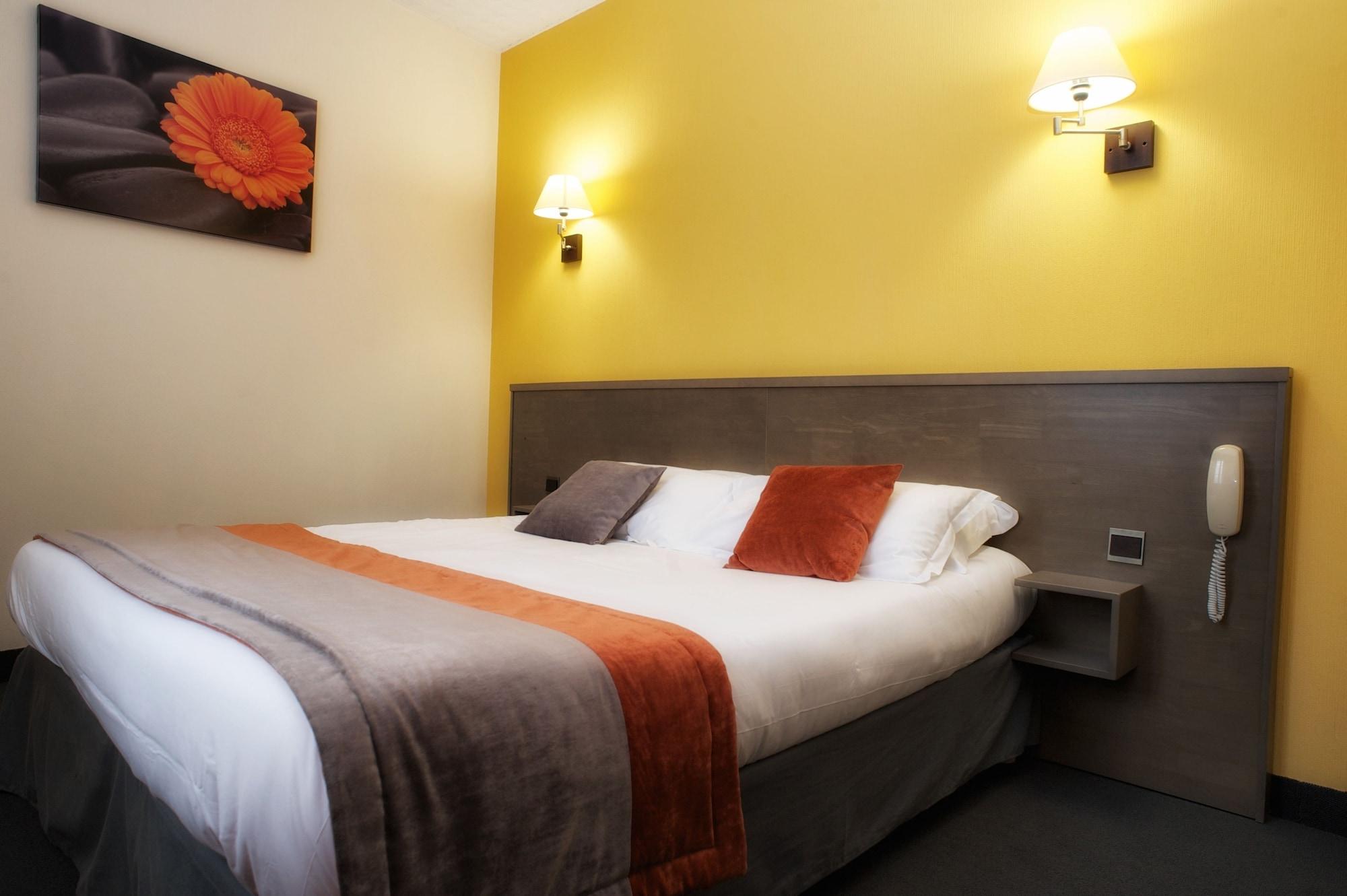 Brit Hotel Le Surcouf Сен-Мало Экстерьер фото