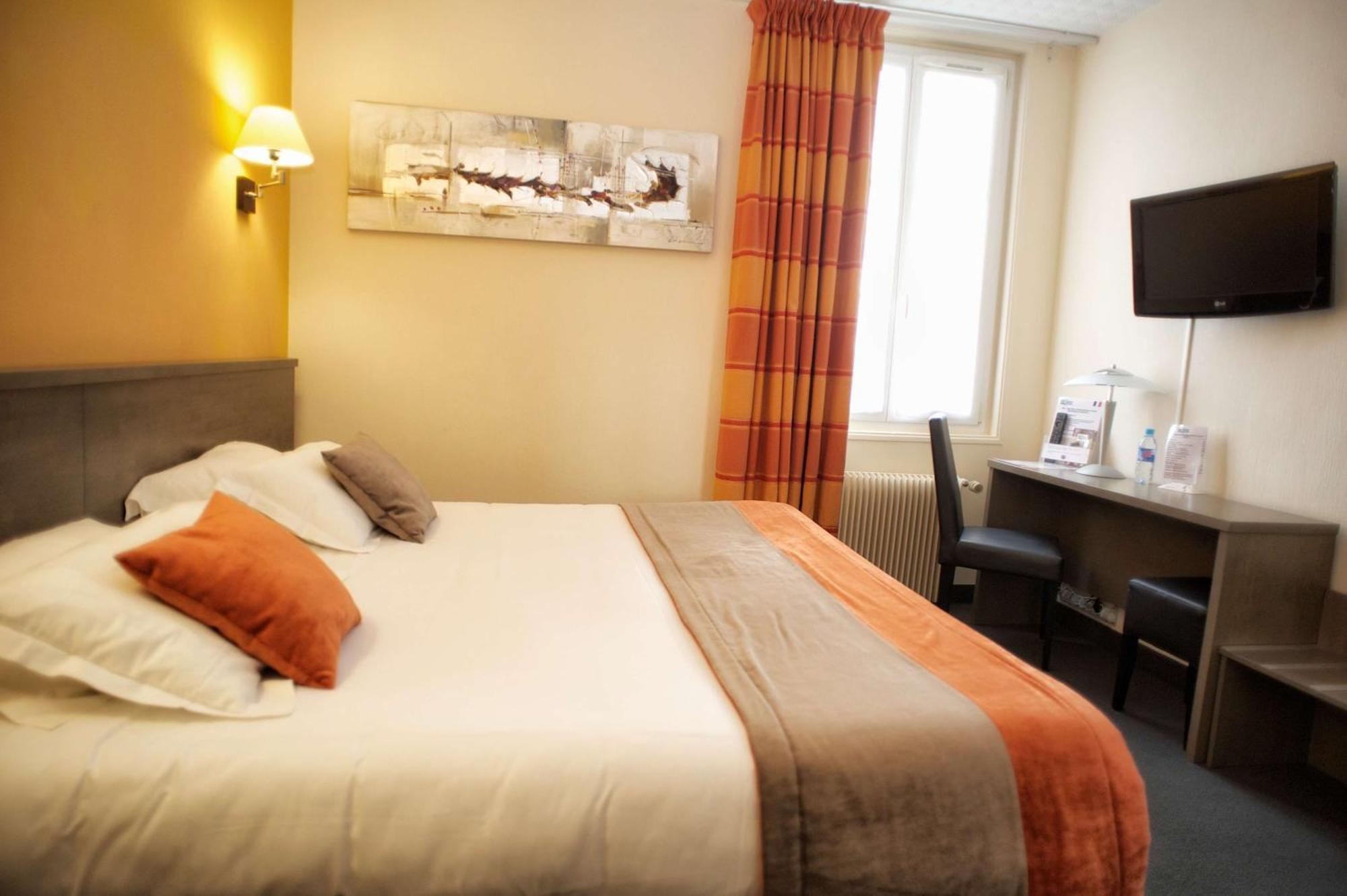 Brit Hotel Le Surcouf Сен-Мало Экстерьер фото